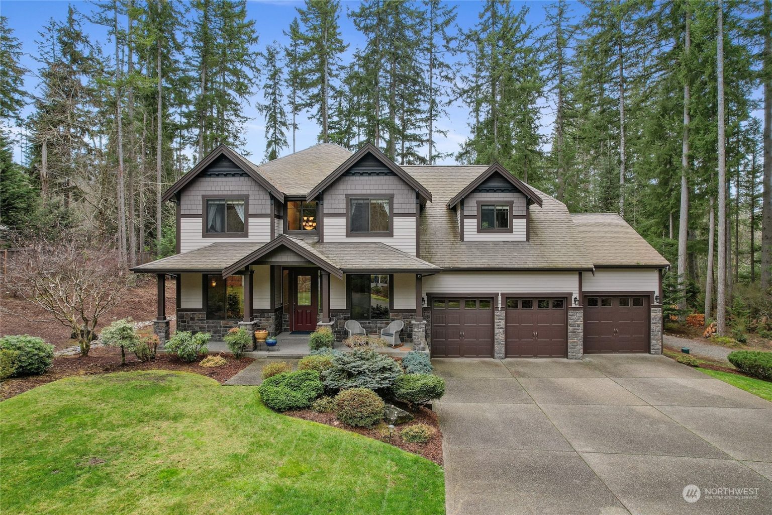 5 Favorite Things About This Exceptional Gig Harbor Home on 1.25 Acres